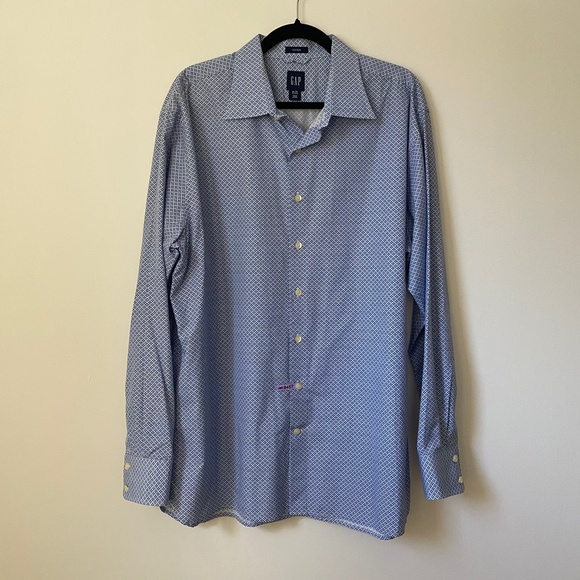 GAP Fitted Blue Checkered Button Down Dress Shirt - Picture 1 of 9